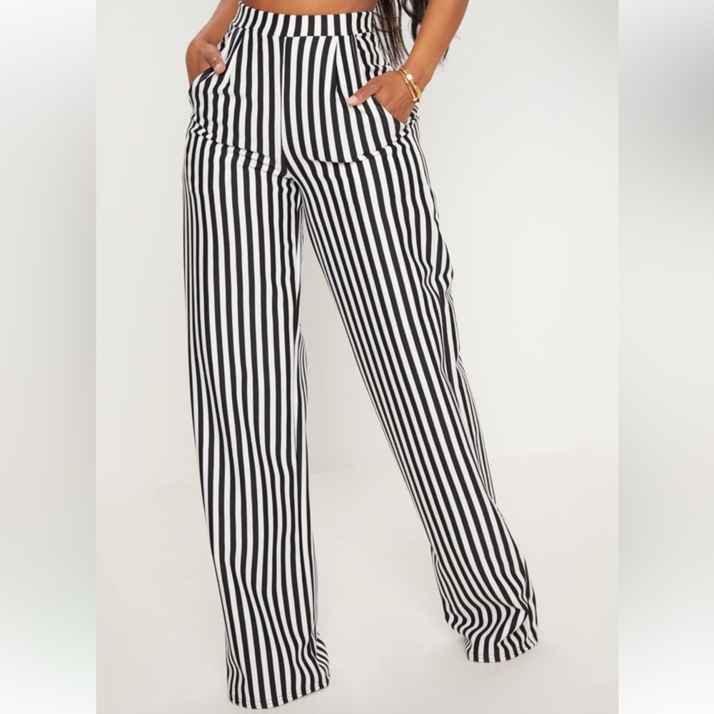 ‼️NEW‼️ Black Striped Wide Leg Pants